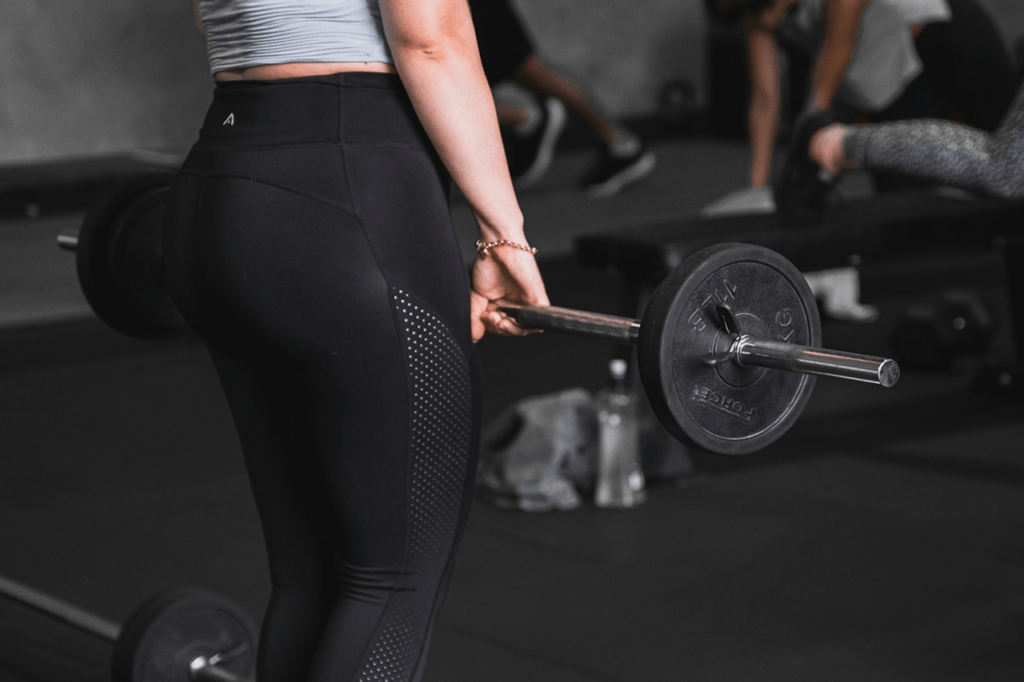 Come perdere peso da glutei e cosce? Consigli, esercizi e prodotti comprovati che funzionano davvero. immagini 10 Come perdere peso da glutei e cosce? Consigli, esercizi e prodotti comprovati che funzionano davvero. immagini 9